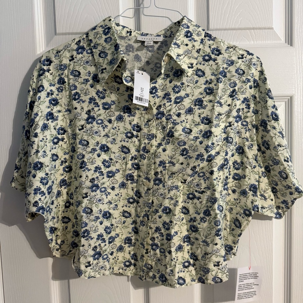 TOPSHOP Blue Floral Button-Down Blouse – US 6 (NWT)